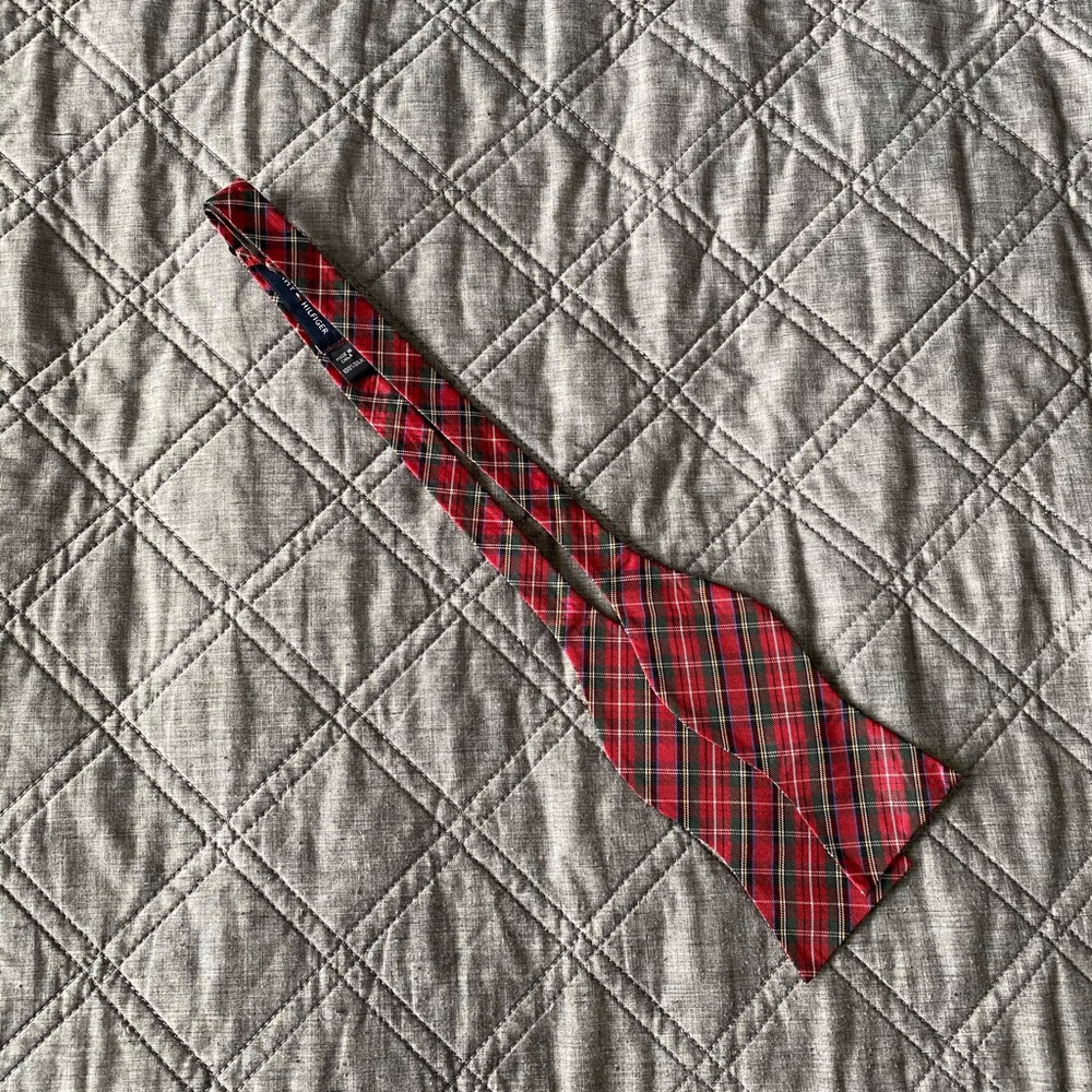 Tommy Hilfiger Bow Tie